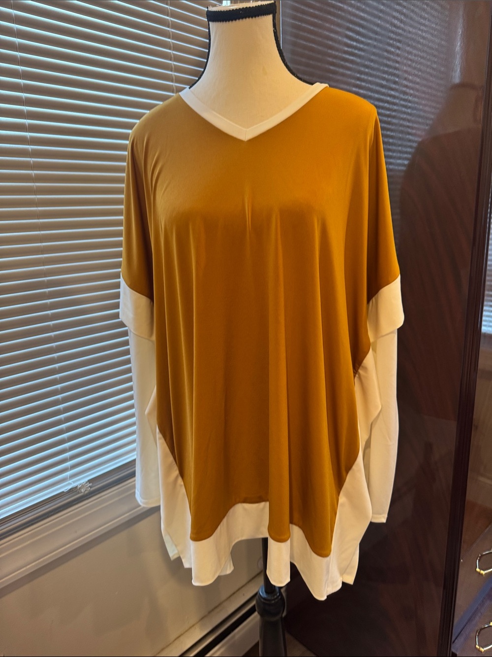 Women’s Mustard and White V-Neck Flowing Tunic Top fits up to 2xl